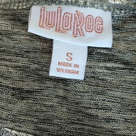 LuLa Roe Gigi Metallic Print Top S - Picture 8 of 9